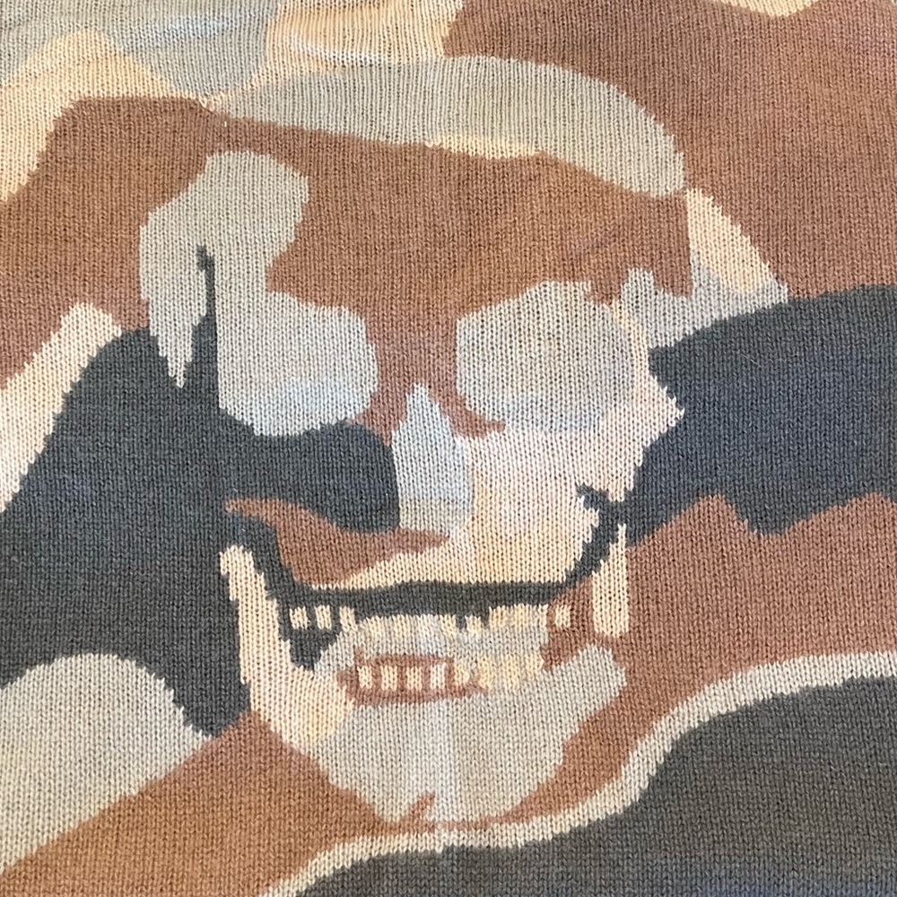 NWOT SKULL 100% CASHMERE SWEATER💀